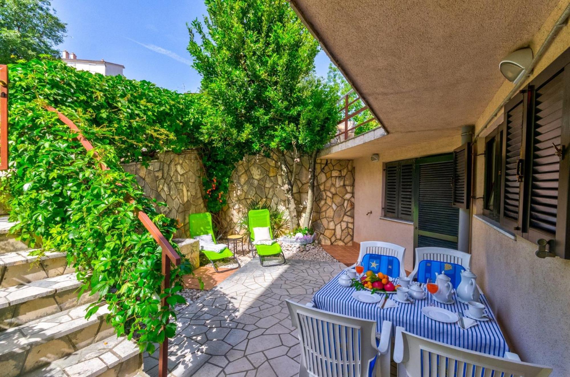 Julia Selce 4,5 Apartment Exterior photo